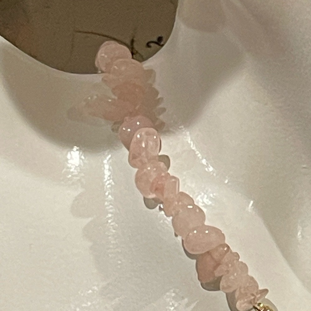 Elegant Pearl and Pink Stone Necklace - Picture 3 of 7